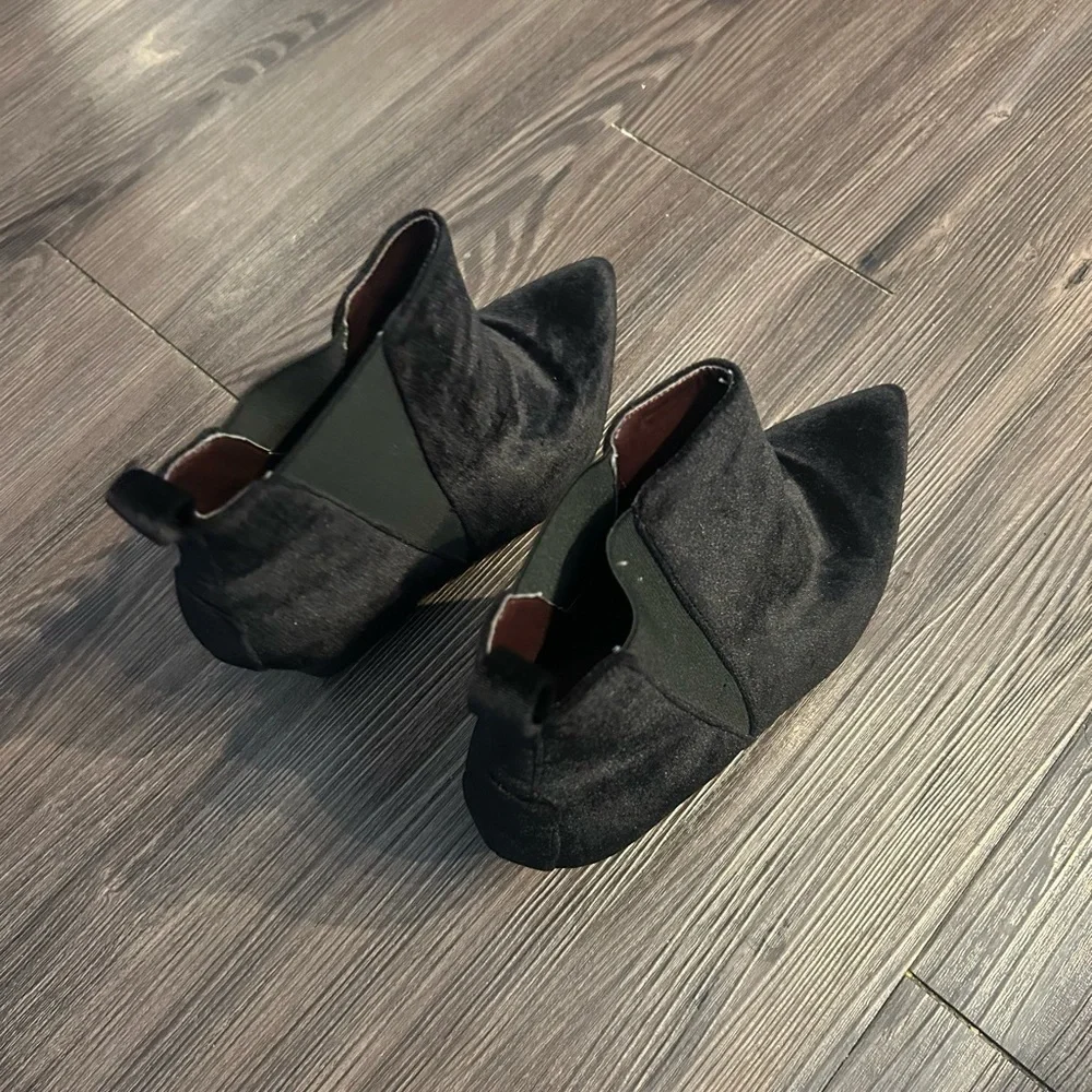Report Footwear Myrna Black Velvet Ankle Booties